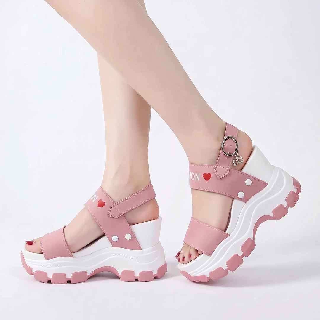 Trendy women's chunky platform sandals, essential summer footwear for a chic & elevated look.