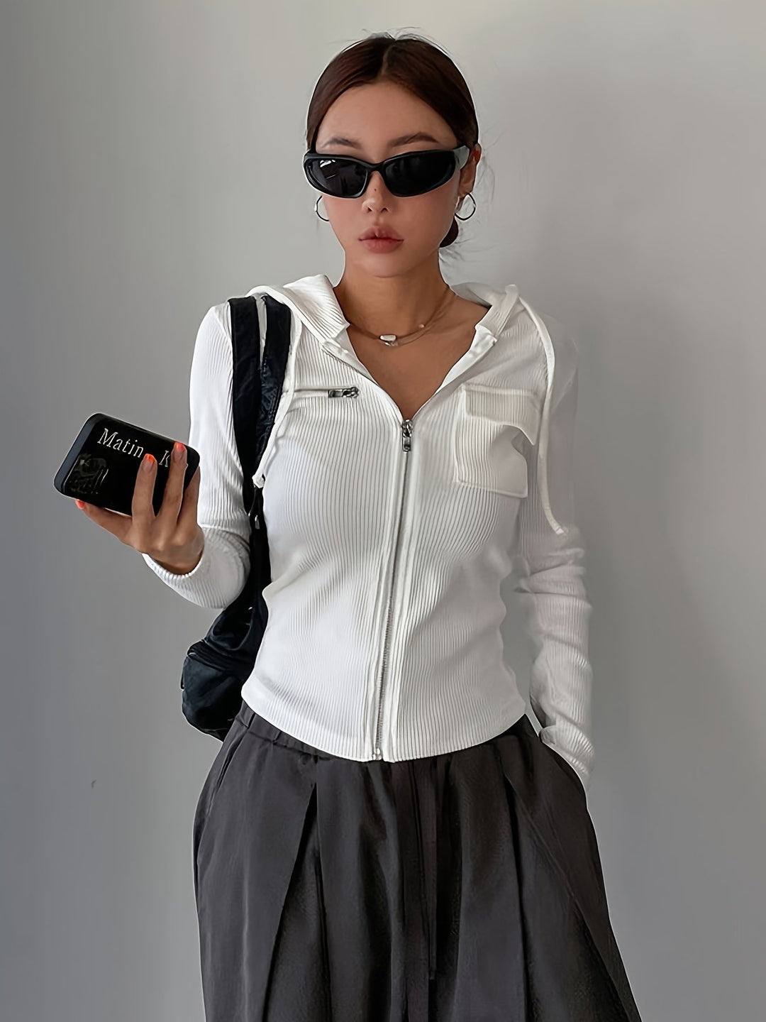 Comfortable women's cropped hoodie, ideal for spring & summer casual wear or trendy layering looks.