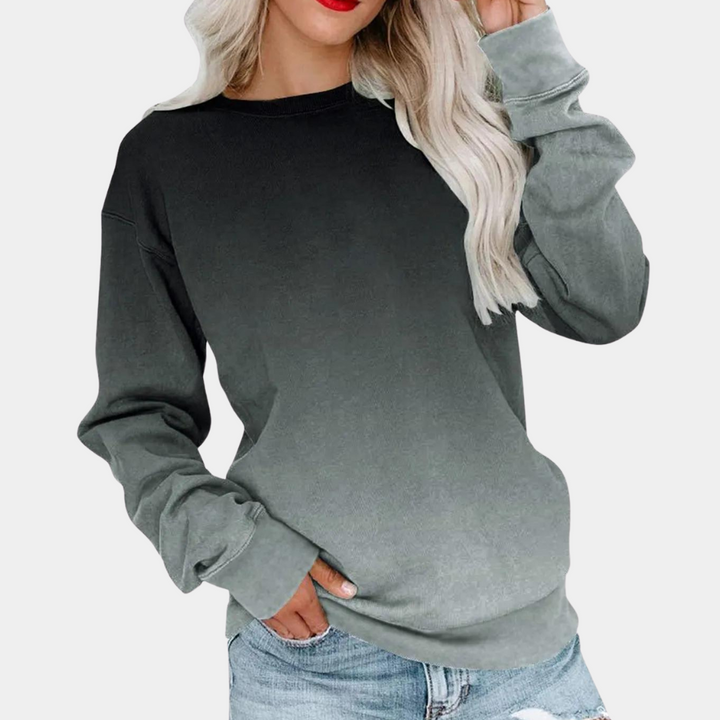 Women's trendy gradient sweatshirt, long sleeve for stylish comfort. Casual fall/winter fashion top.