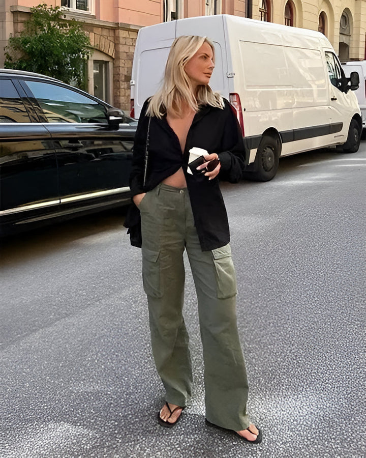 Khaki women's straight fit cargo pants, multi-pocket, great for vintage and casual trendy style.