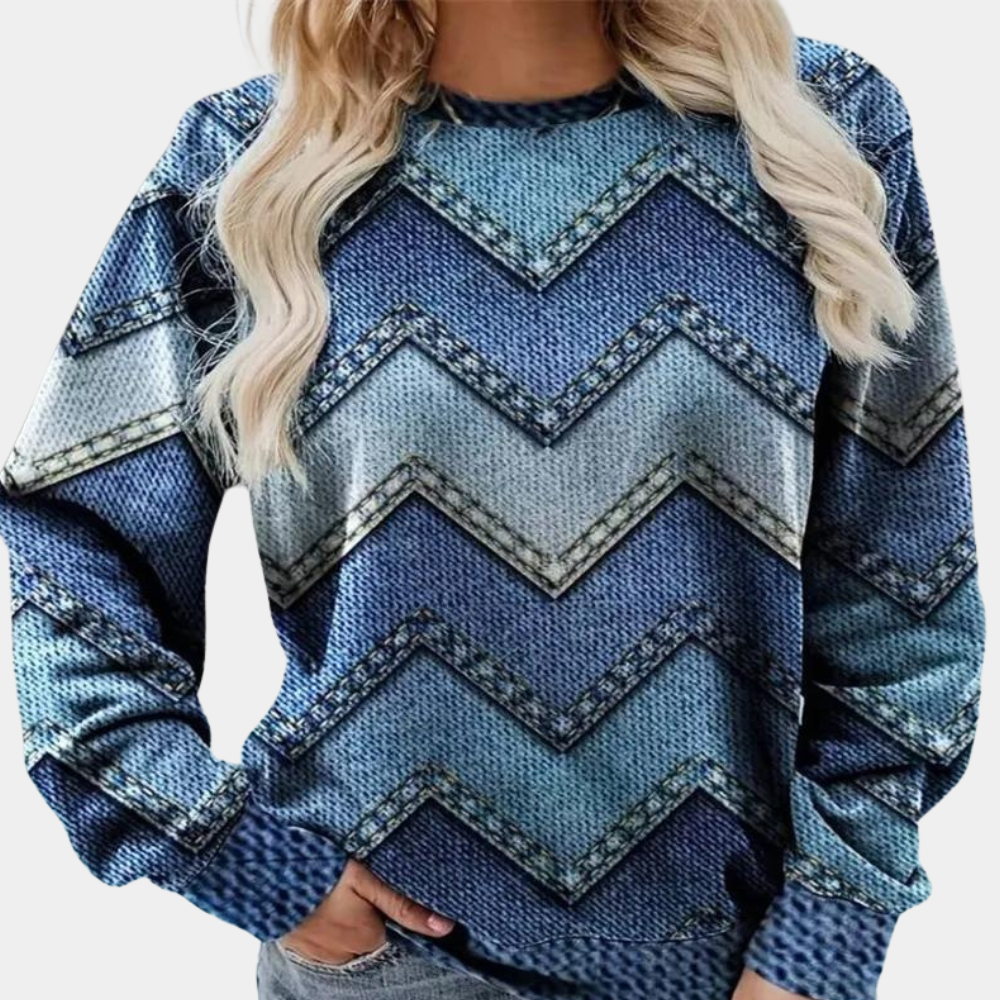 Soft women's knitwear. Cozy long sleeve sweater, perfect for casual chic outfits and everyday comfort.