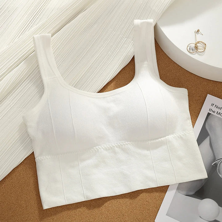 Women's longline seamless ribbed sports bra, ultimate support for high-intensity fitness & comfort.