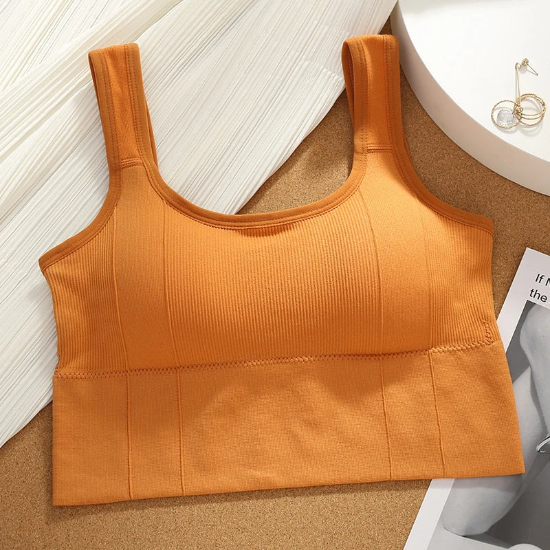 Durable women's ultimate support seamless sports bra. Ribbed, comfortable activewear for all fitness levels.