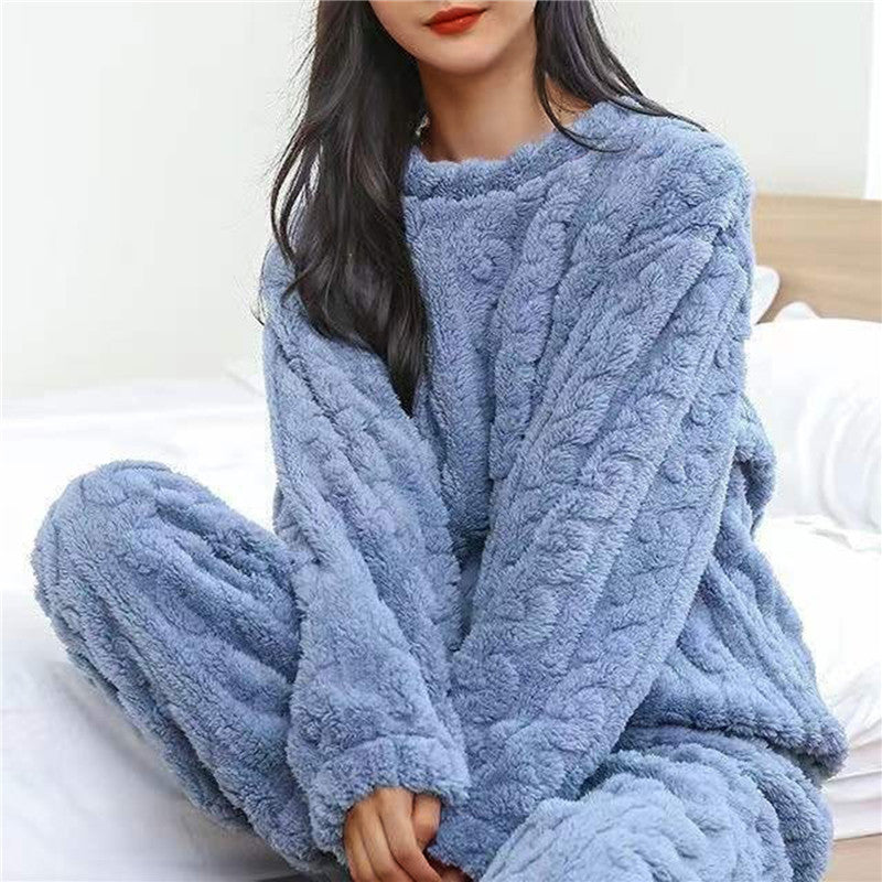 Women's ultra-soft cozy loungewear set for ultimate comfort, perfect for relaxing or sleeping.