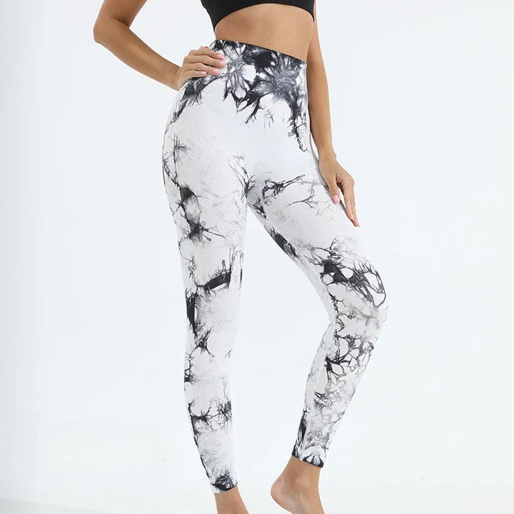 Soft, comfortable women's ultra-stretch leggings. Ideal activewear for all-day comfort & flexible movement. No show.