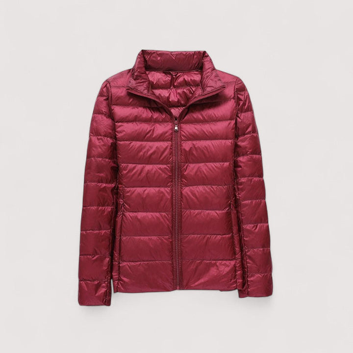 Ultralight women's warm coat, ideal for winter adventures & everyday comfort.