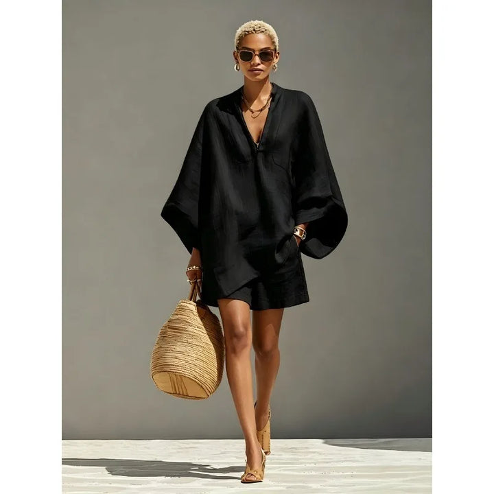 Comfortable women's two-piece shorts set with batwing sleeves, ideal for loungewear, easy style, or a vacation outfit.