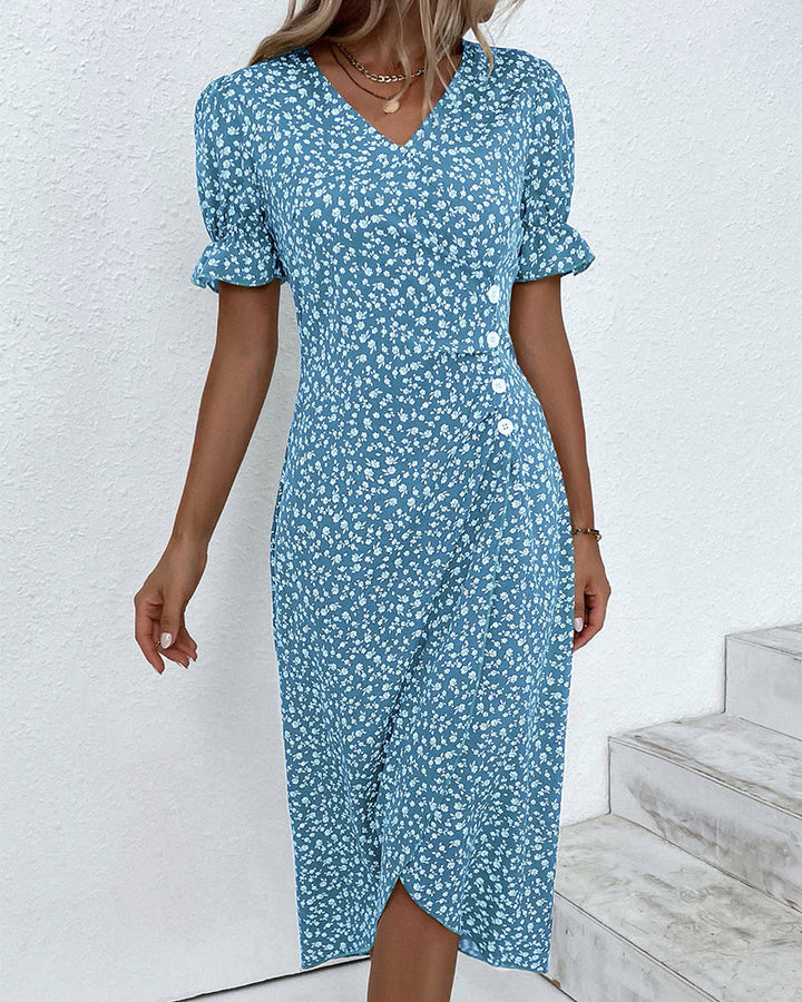 Chic women's short sleeve V-neck button dress, ideal for comfortable summer fashion.