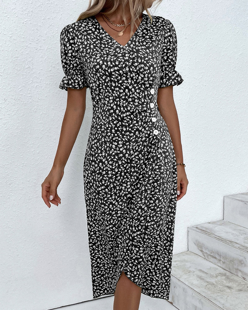 Everyday women's V-neck dress with buttons, short sleeves, and a loose, comfortable fit.