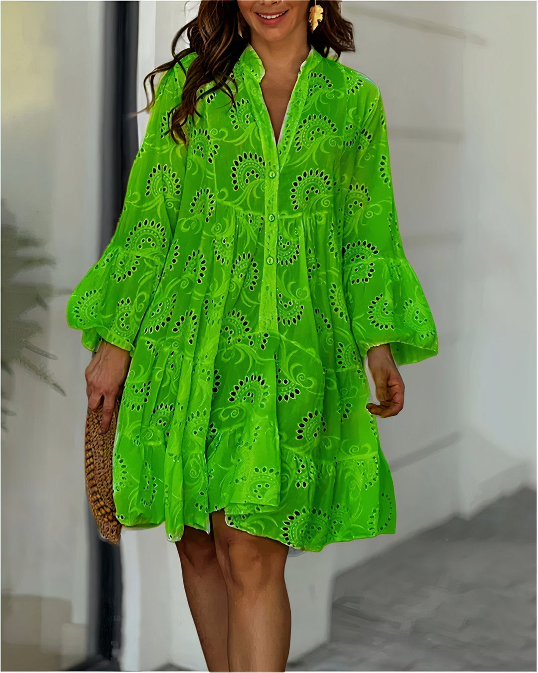 Effortless style women's summer V-neck collared dress, a comfortable and versatile casual day outfit.
