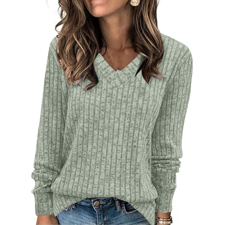 Autumn fashion essential: women's lightweight V-neck tunic sweater in a cozy knit