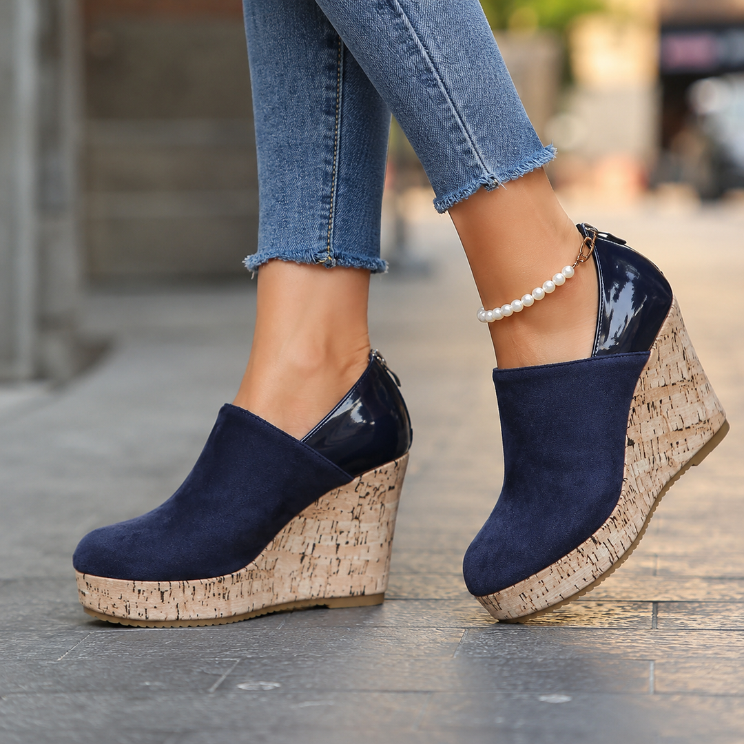 Women's Valenza wedge loafers: orthopedic comfort, slip-on style, perfect for everyday wear.