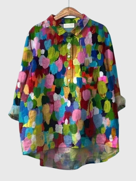 Classic Valeria floral print women's blouse, offering effortless elegance and comfort.