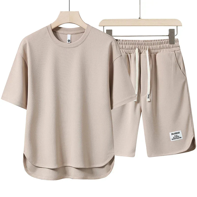 Breathable women's varsity loungewear set. Includes a relaxed top and comfortable shorts for summer.