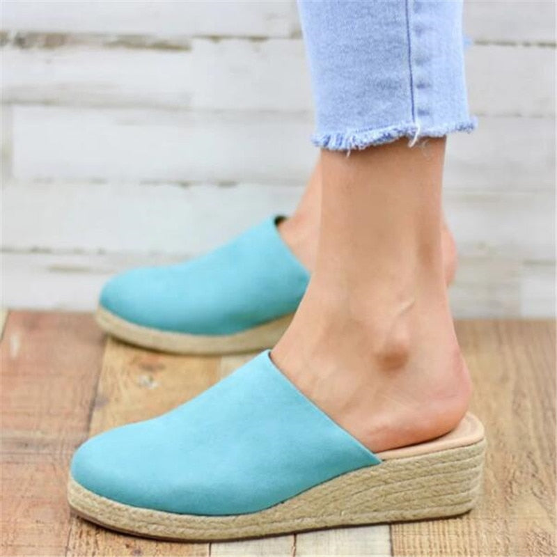 Elegant women's Vera retro chic wedge sandals, comfortable slip-on summer shoes for everyday style.