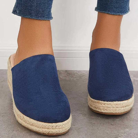 Comfortable Vera platform wedge sandals for women, featuring a timeless retro chic design.