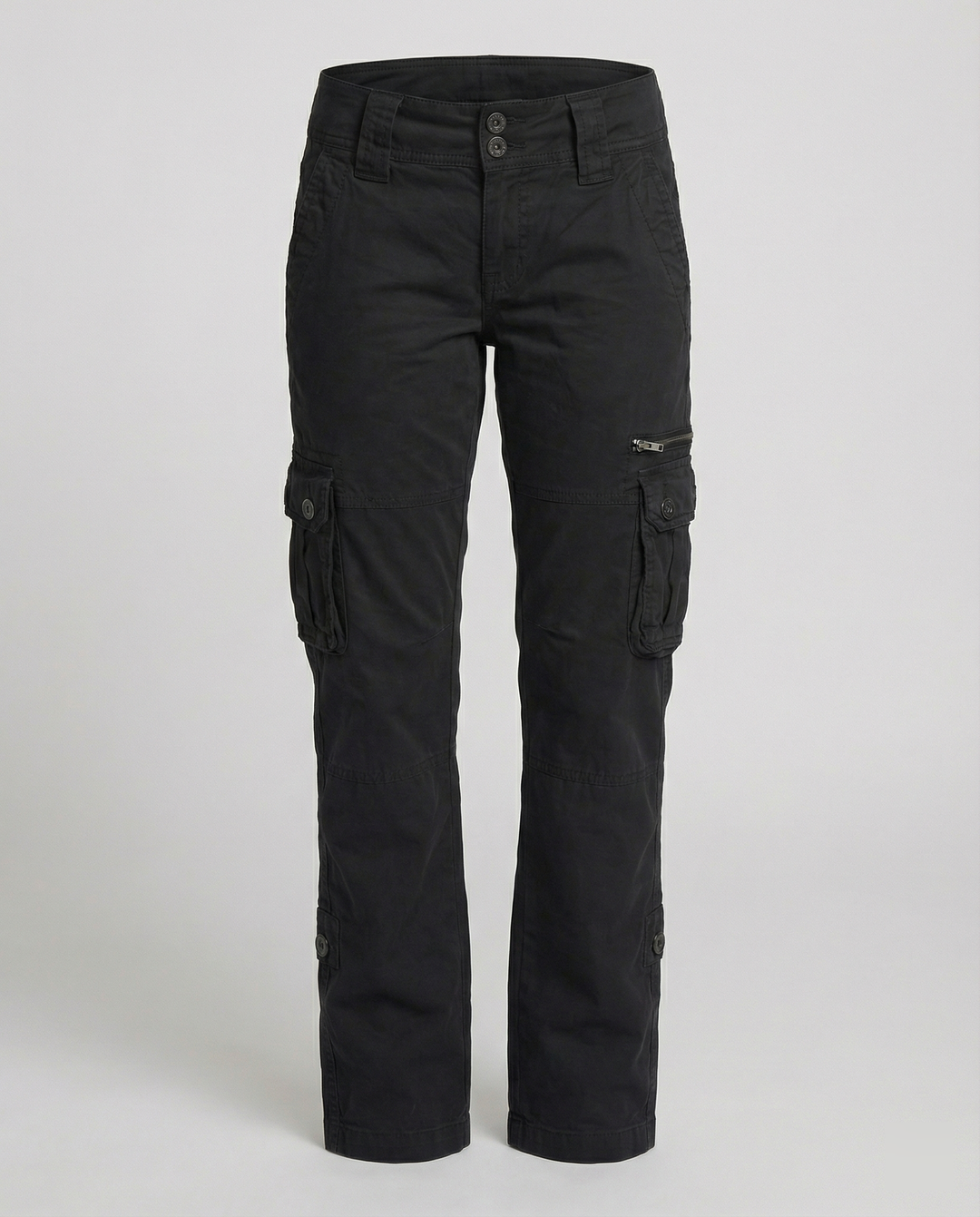 Stylish women's versatile cargo pants, ideal for outdoor adventures, travel, and everyday fashion.