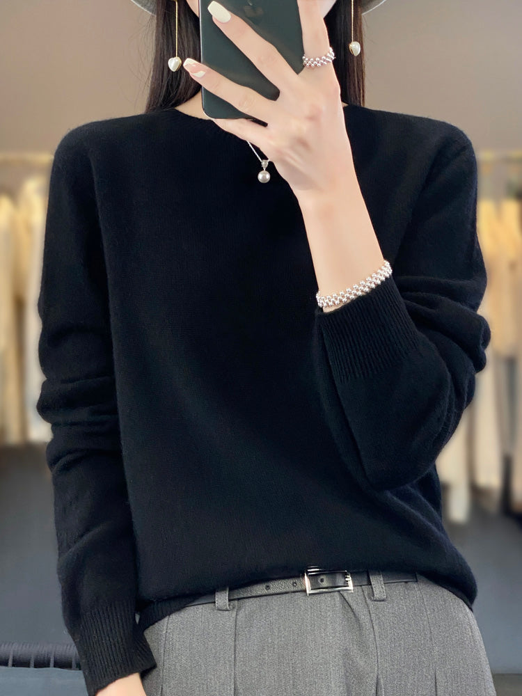 Everyday comfort women's pullover, featuring a stylish round neck design.