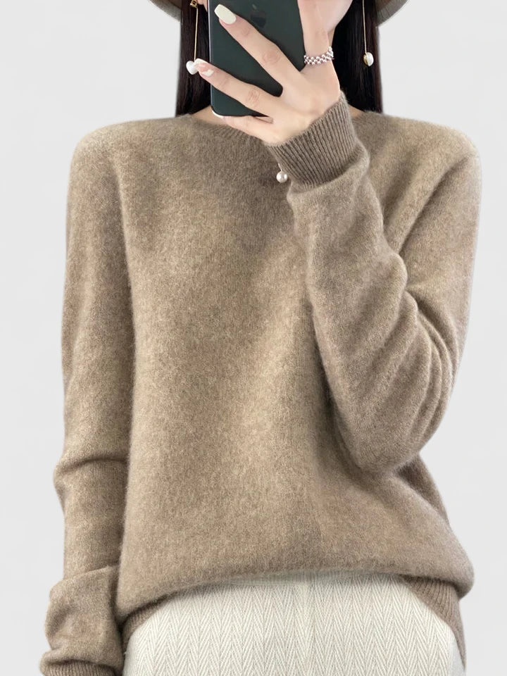 Women's crew neck pullover, perfect for fall essential layering and casual chic.