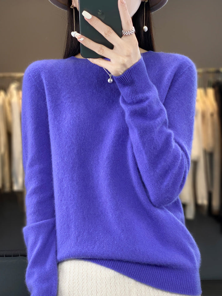 Classic round neck women's knitwear, a versatile piece for winter fashion.