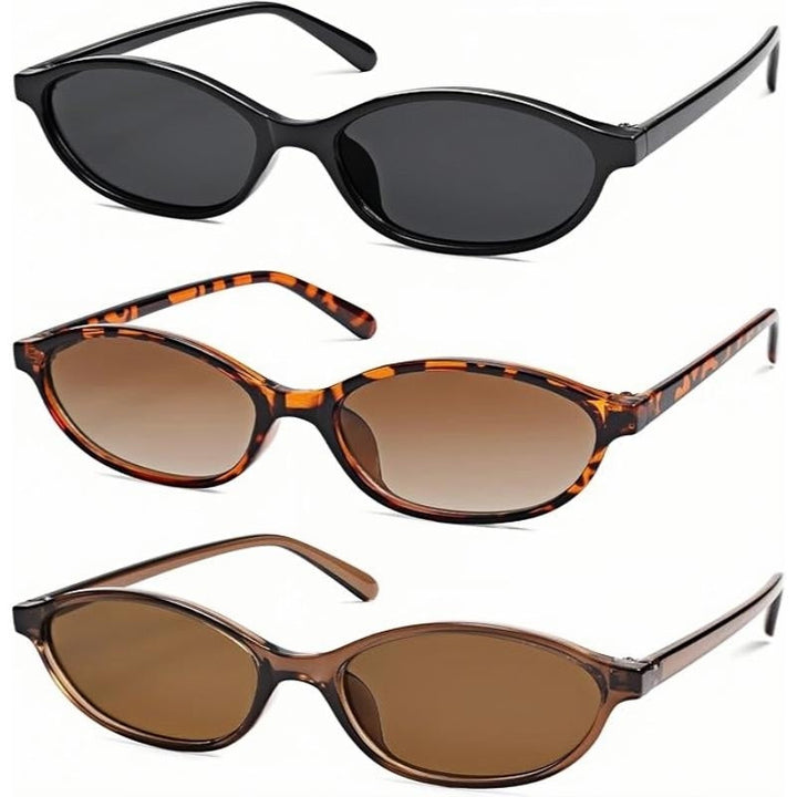 Women's vintage 90s cat-eye sunglasses, stylish retro fashion accessory with UV400 eye protection.