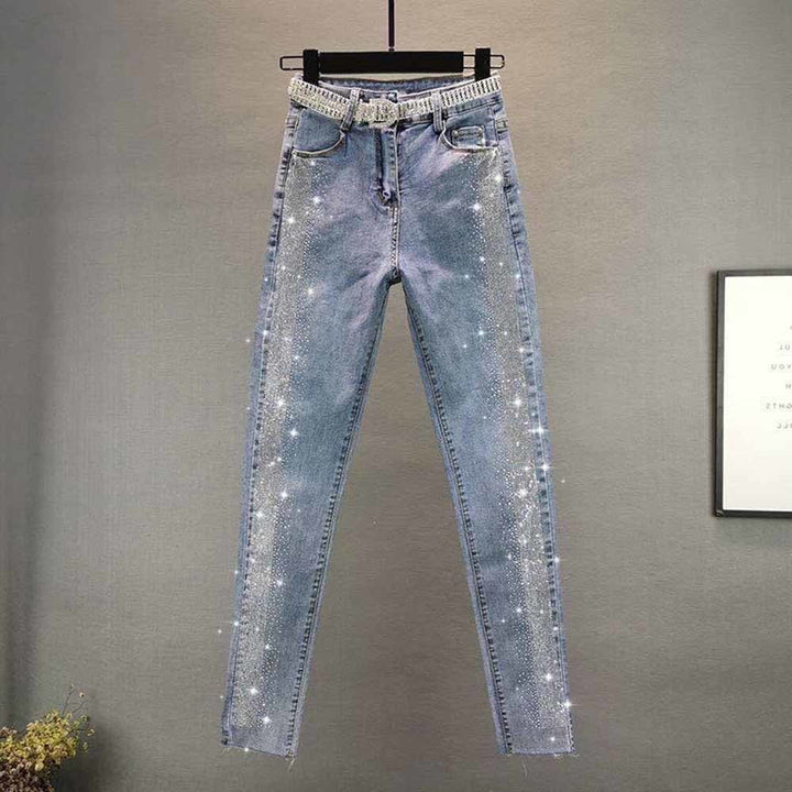 Stylish women's vintage blue slim jeans, featuring a high waist for a flattering, versatile casual look.