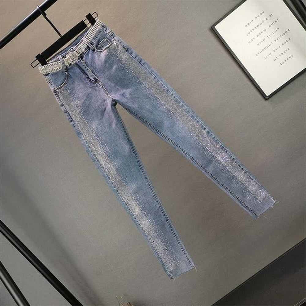 High-waisted women's vintage blue slim jeans offer a flattering fit and timeless style for any casual outfit.
