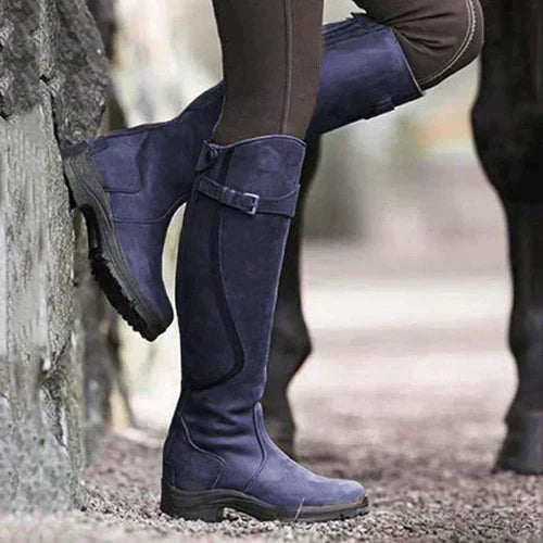Sophisticated women's vintage knee-high Luna boots for fall and winter. Timeless elegance meets modern comfort.