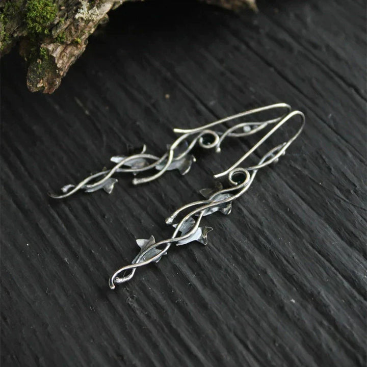 Stunning women's vintage sterling silver leaf dangle earrings, exquisite and elegant.