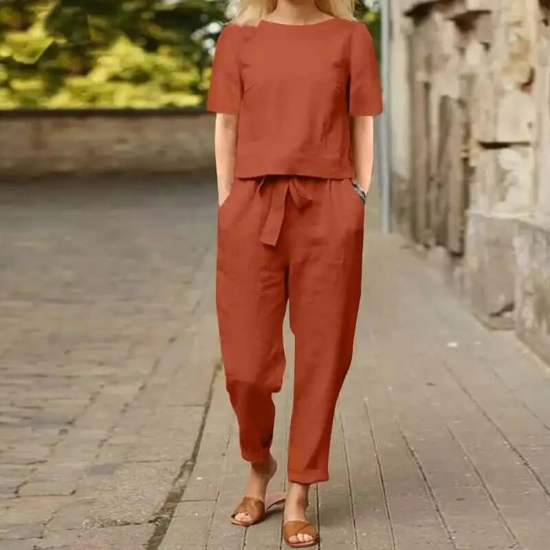 Women's vintage two-piece summer set in cotton blend, perfect for elegant casual wear or a beach outfit.