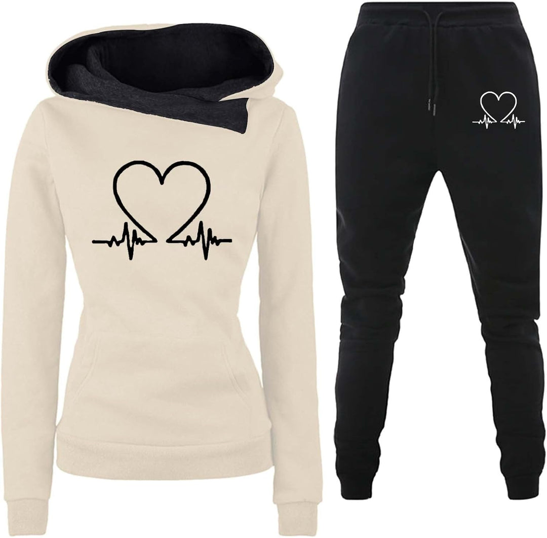 Stylish women's WARMFLEX loungewear set. Comfortable two-piece hoodie and matching pants for casual days.
