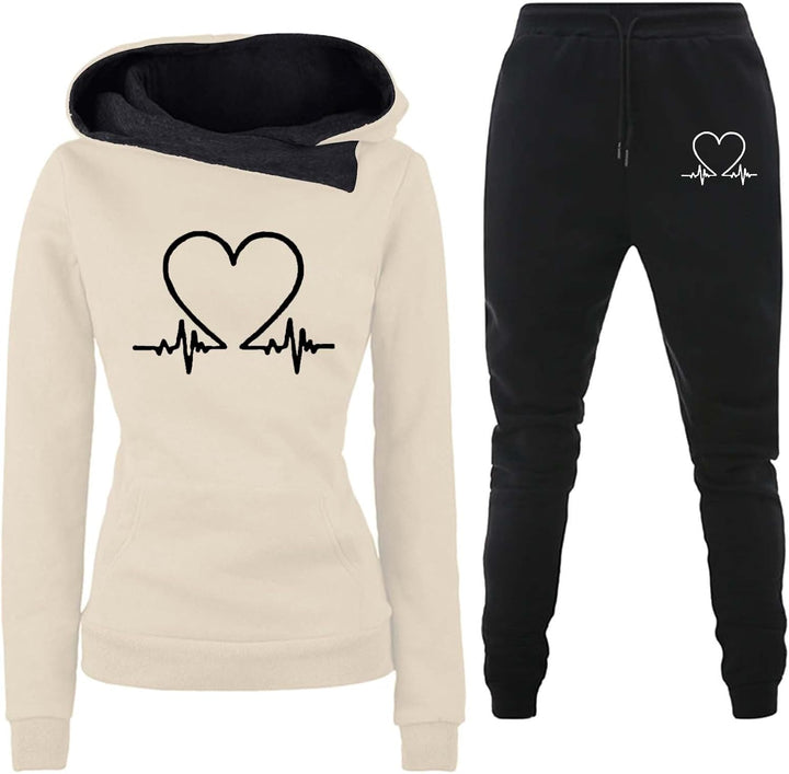 Stylish women's WARMFLEX loungewear set. Comfortable two-piece hoodie and matching pants for casual days.