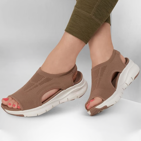 Comfortable women's orthopedic slingback slide sandals. Washable, with arch support for foot pain relief.