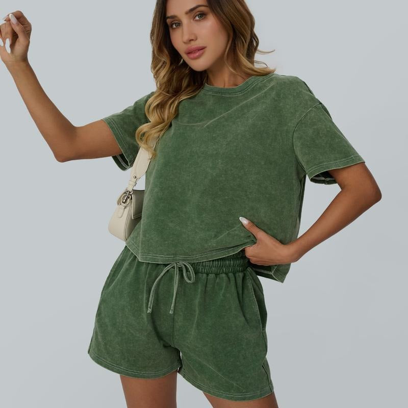 Women's washed cotton lounge set, two-piece, relaxed fit for ultimate comfort and casual wear.