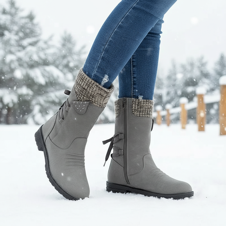 Women's waterproof warm winter boots with fleece lining, ideal for snow and cold weather