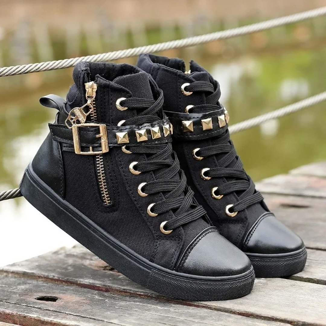 Fashionable women's high-top sneakers featuring a convenient zipper, offering effortless style & comfort.