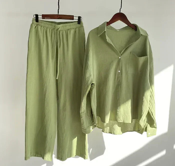 Elegant Geneve women's linen blend set, a comfortable and chic option for summer and spring.