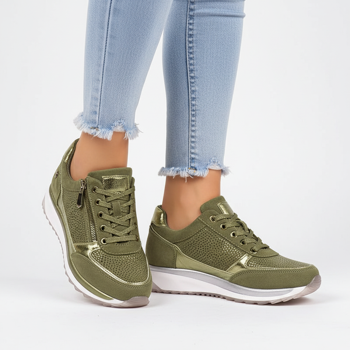 Breathable women's orthopedic sneakers with an adjustable fit, perfect for versatile wear