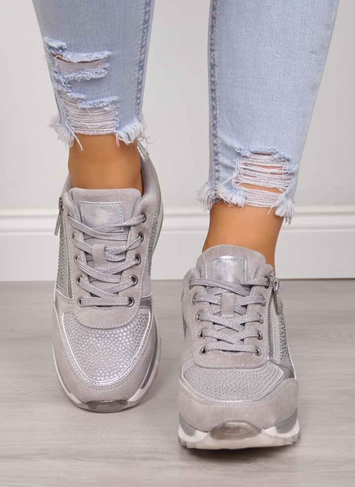 Close-up of Gabriele women's orthopedic sneakers with adjustable fit and breathable mesh