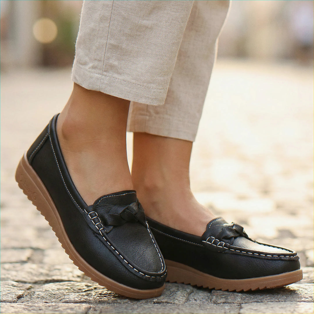 Premium women's wide fit orthopedic loafers, ideal for walking & arch support.