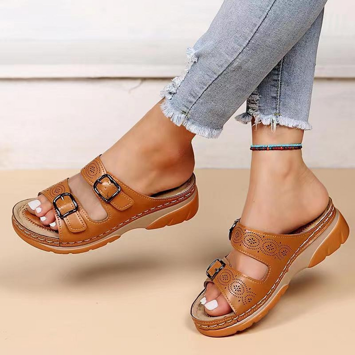 Lightweight women's orthopedic walking sandals, wide fit, with cushioned support for all-day comfort.