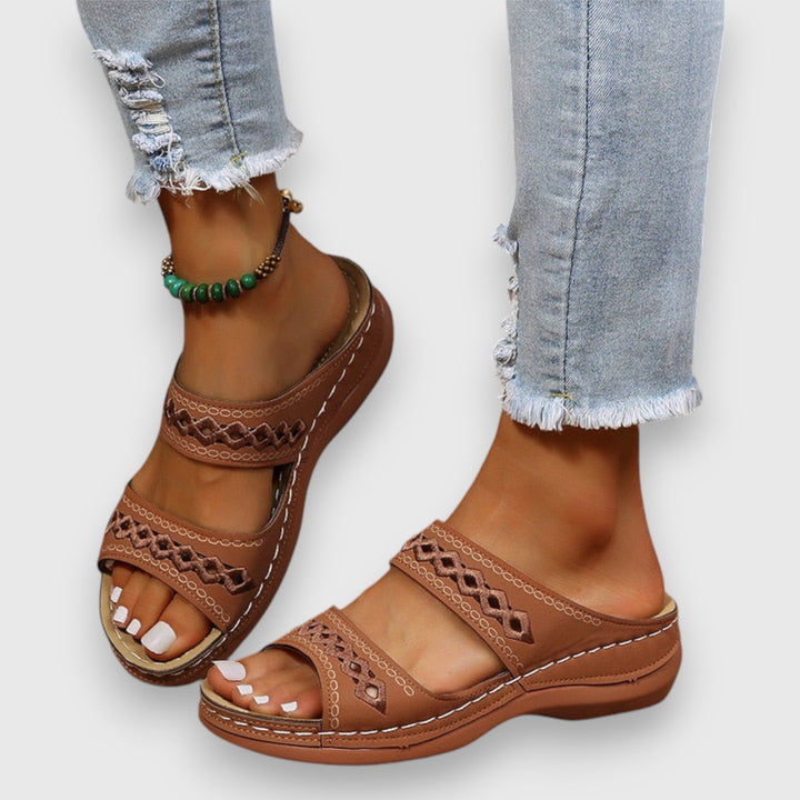 Easy wear women's wide fit sandals, great for casual outings & all-day walking comfort.
