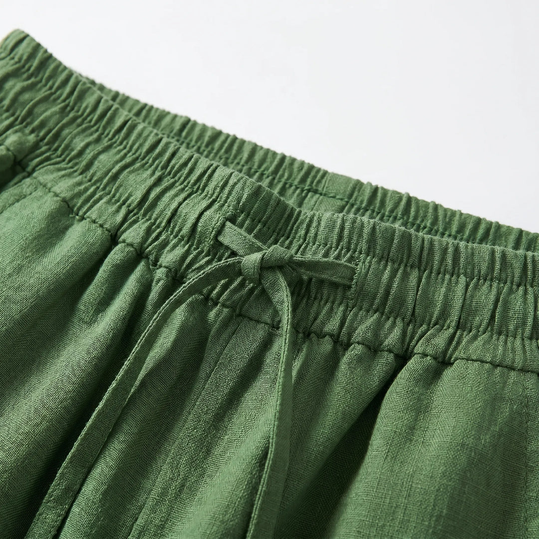 Stylish wide-leg casual pants for women, ideal for effortless everyday wear and chic summer fashion.