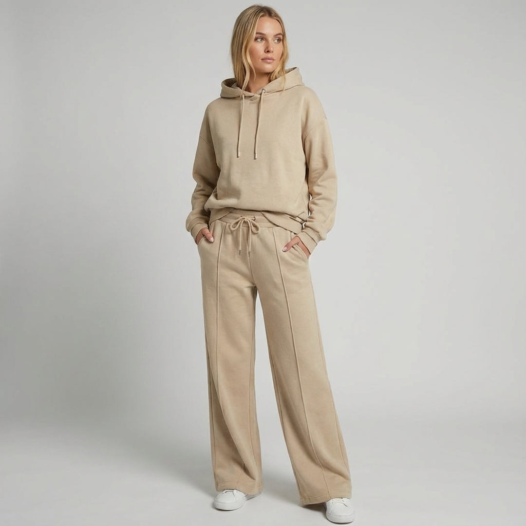 Soft knit women's wide leg jogging pants and hoodie set, ideal for relaxed days