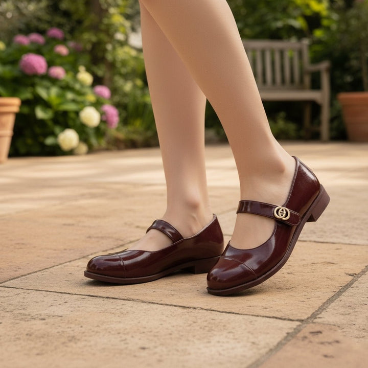 Stylish women's wide toe box Mary Jane flats with built-in arch support, perfect for extended wear.