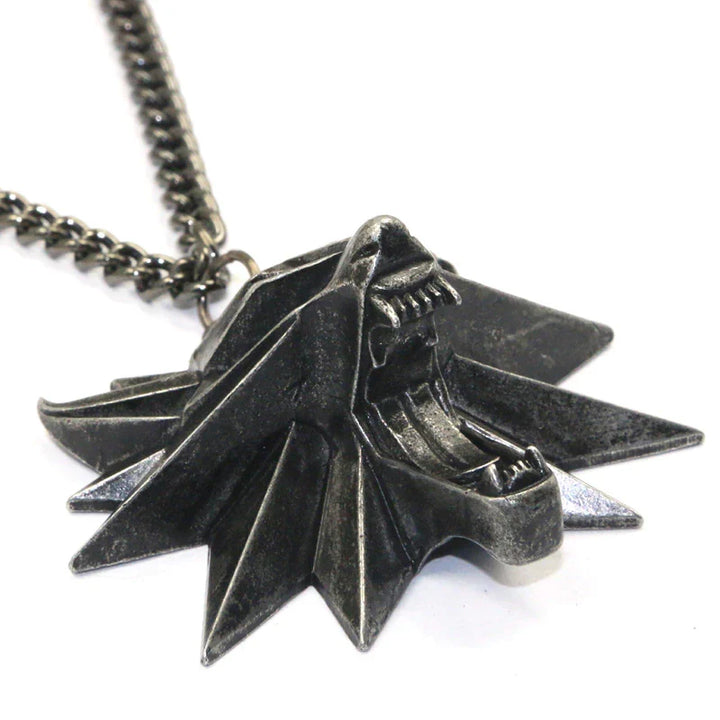 Stylish stainless steel wolf locket necklace, a women's animal jewelry statement piece, perfect for wild spirit.