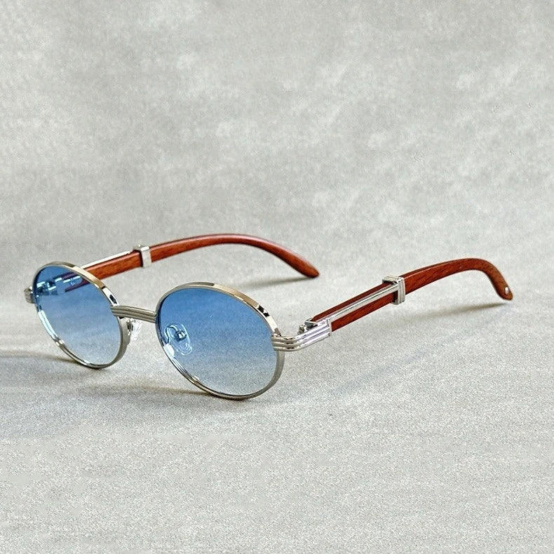 Fashionable women's woodgrain round sunglasses. Classic vintage design with UV400 protection. Lightweight eyewear.