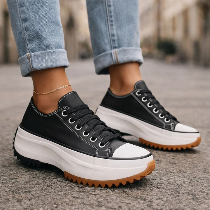 Trendy women's Zippa sneakers, featuring a high platform and retro design, perfect for everyday casual fashion.