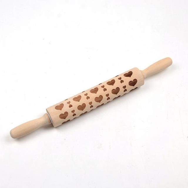 Innovative embossed rolling pin, a stylish kitchen gadget for unique decorative baking. Perfect for patterned dough.