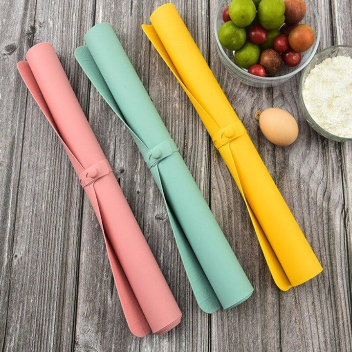 Durable XL silicone baking mat, non-stick & easy to clean. Perfect for healthy baking, pastry, & a clean kitchen counter.